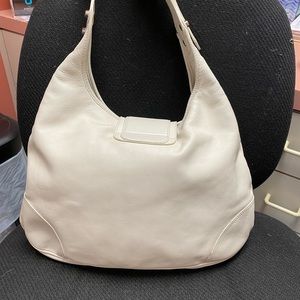 Burberry off white pocketbook. Great condition.